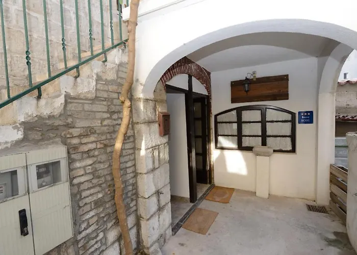 Elena Guest house 3*